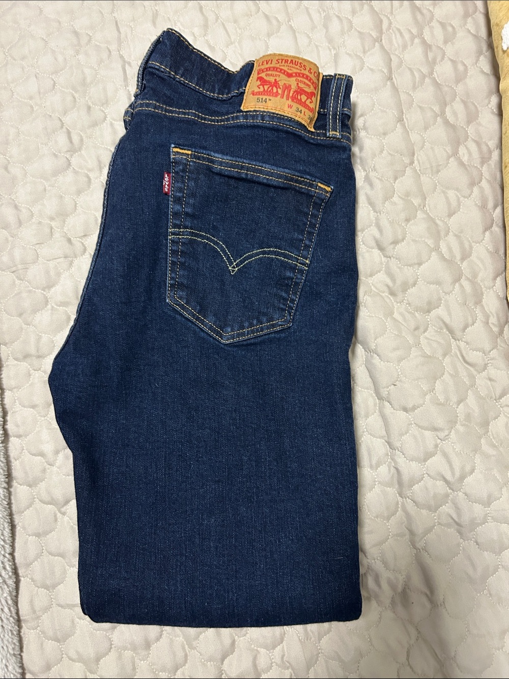 Levi's Indigo Blue Denim Jeans with Signature Patch men’s 34-30